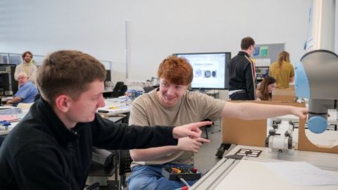 750x500 top 1788506591 students trying out the robotics training equipment at the facility in west cumbria photo by ukaea